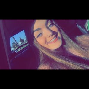 Meet your Posher, Lexi